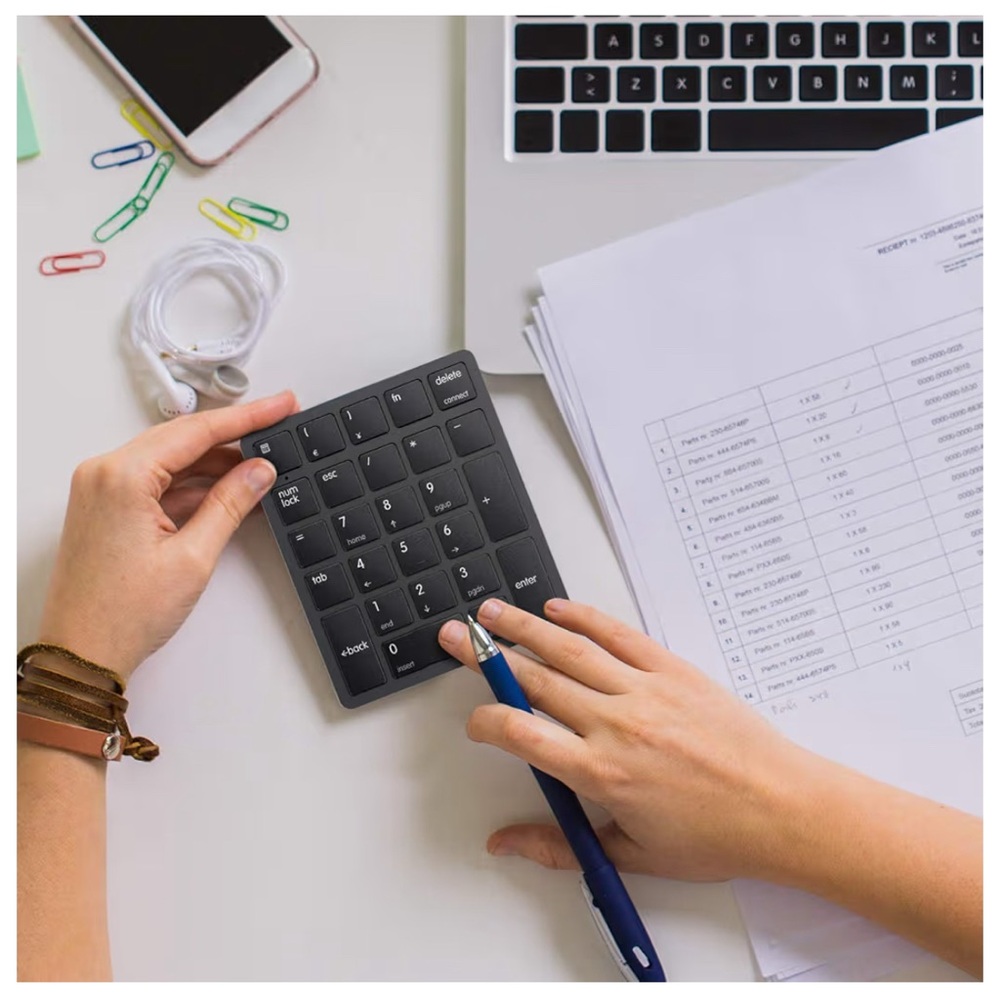 Wireless Black Numeric Keypad - Picture 2 of 4